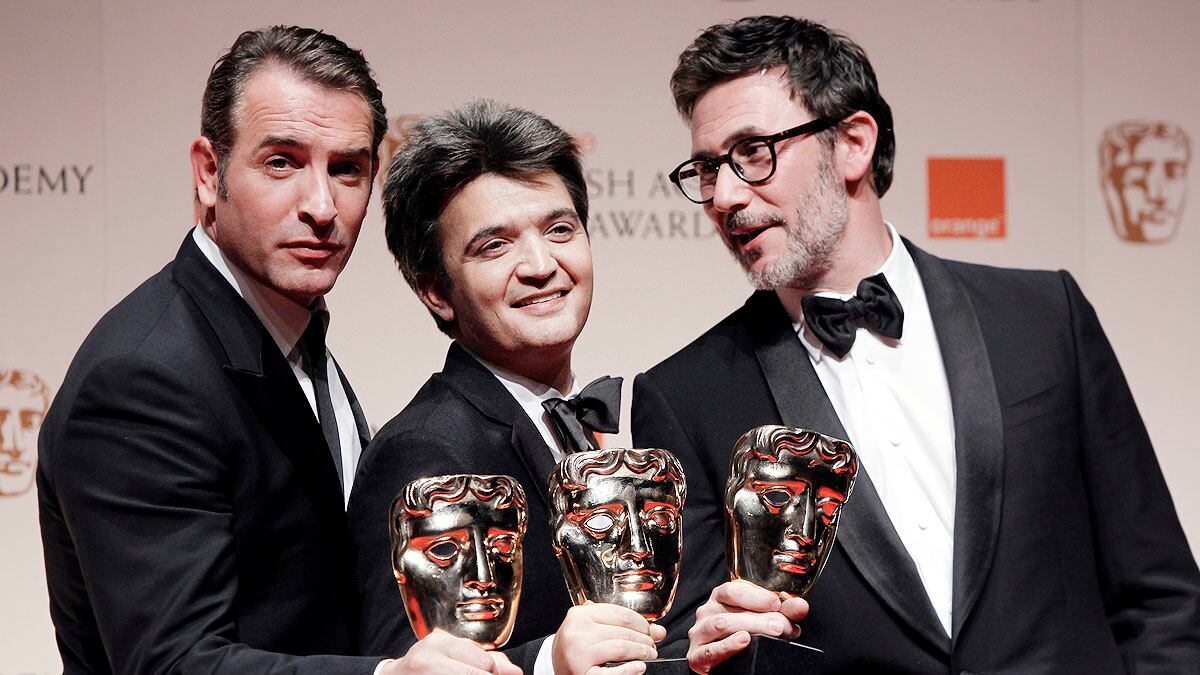 cheats/2012/02/12/octavia-spencer-wins-bafta-award/bafta-artist-cheat_utgngb