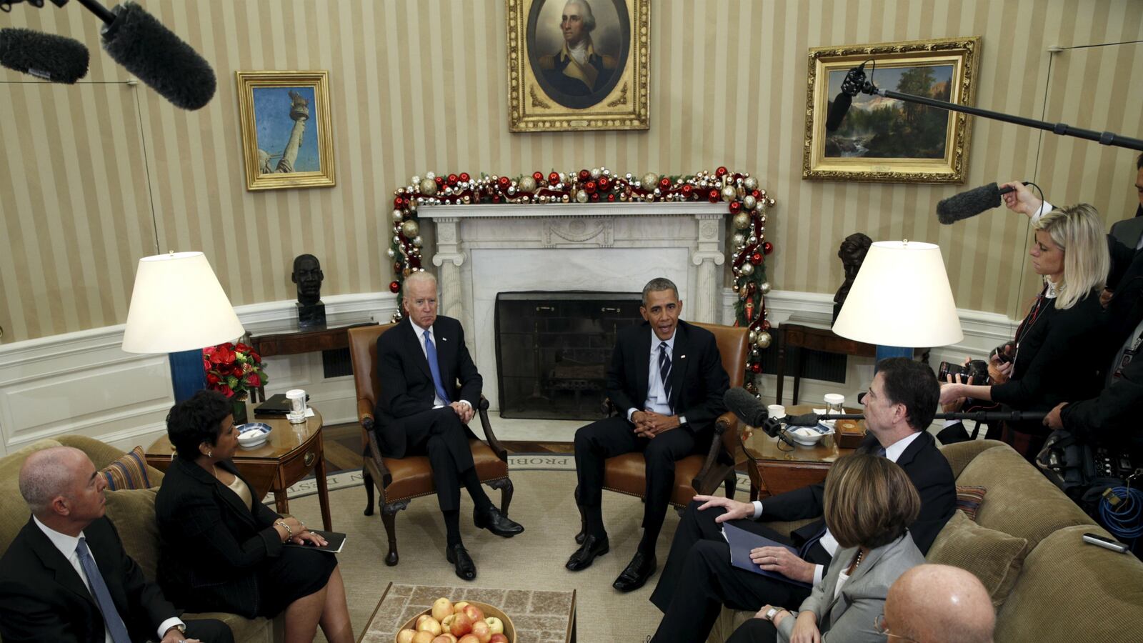 cheats/2016/01/08/tech-ceos-tapped-to-fight-radicalization/160108-silicon-valley-terrorism-summit-cheat_khopwo