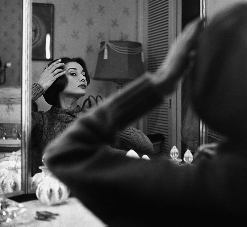 galleries/2013/12/03/hollywoods-golden-era-stars-photographed-by-sid-avery/131120-sid-avery-2_ht6yyw