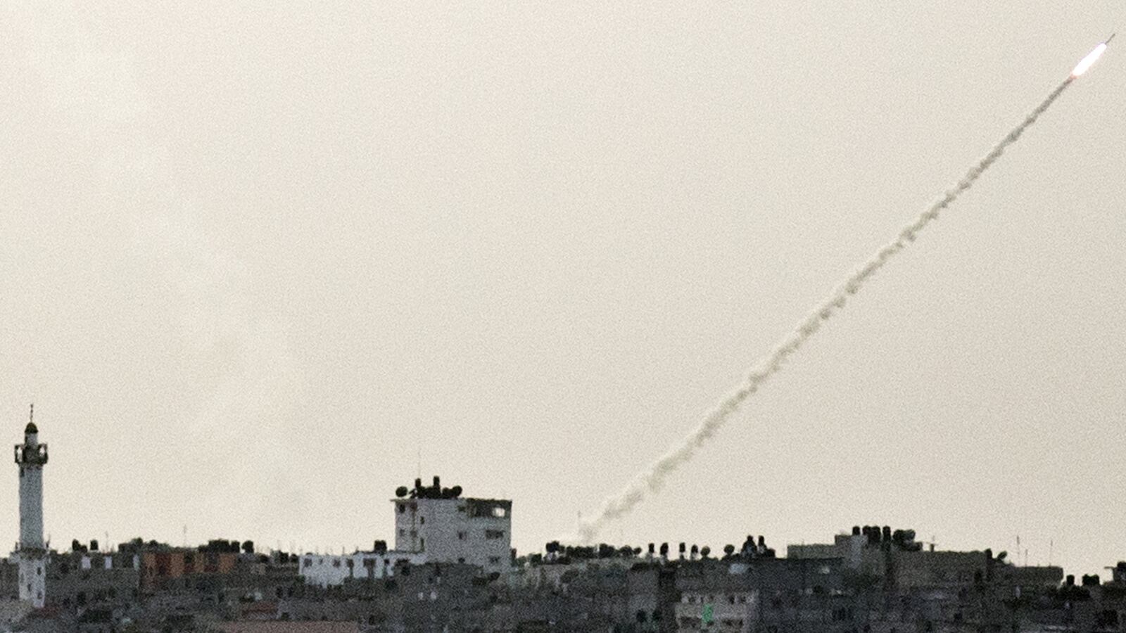 articles/2012/11/17/israel-and-gaza-battle-twitter-war-over-rocket-attacks/gigilio-gaza-social-media-war-tease_g8gn3d