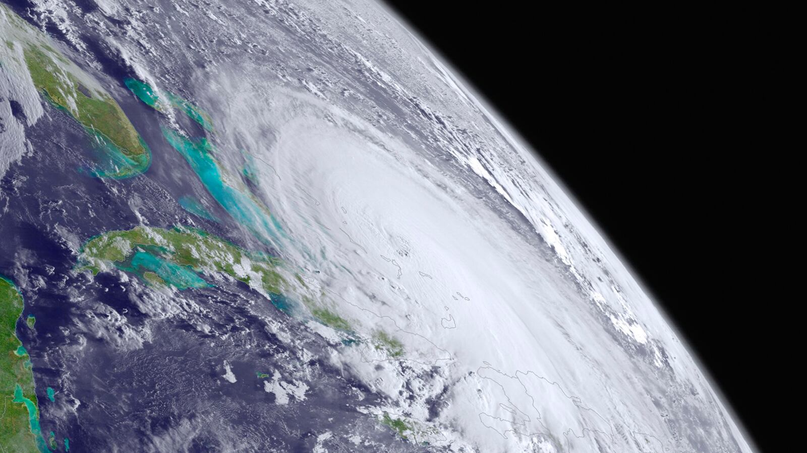 articles/2015/10/02/how-scary-is-hurricane-joaquin-really/151001-gawthrop-hurricane-tease_ckvomi