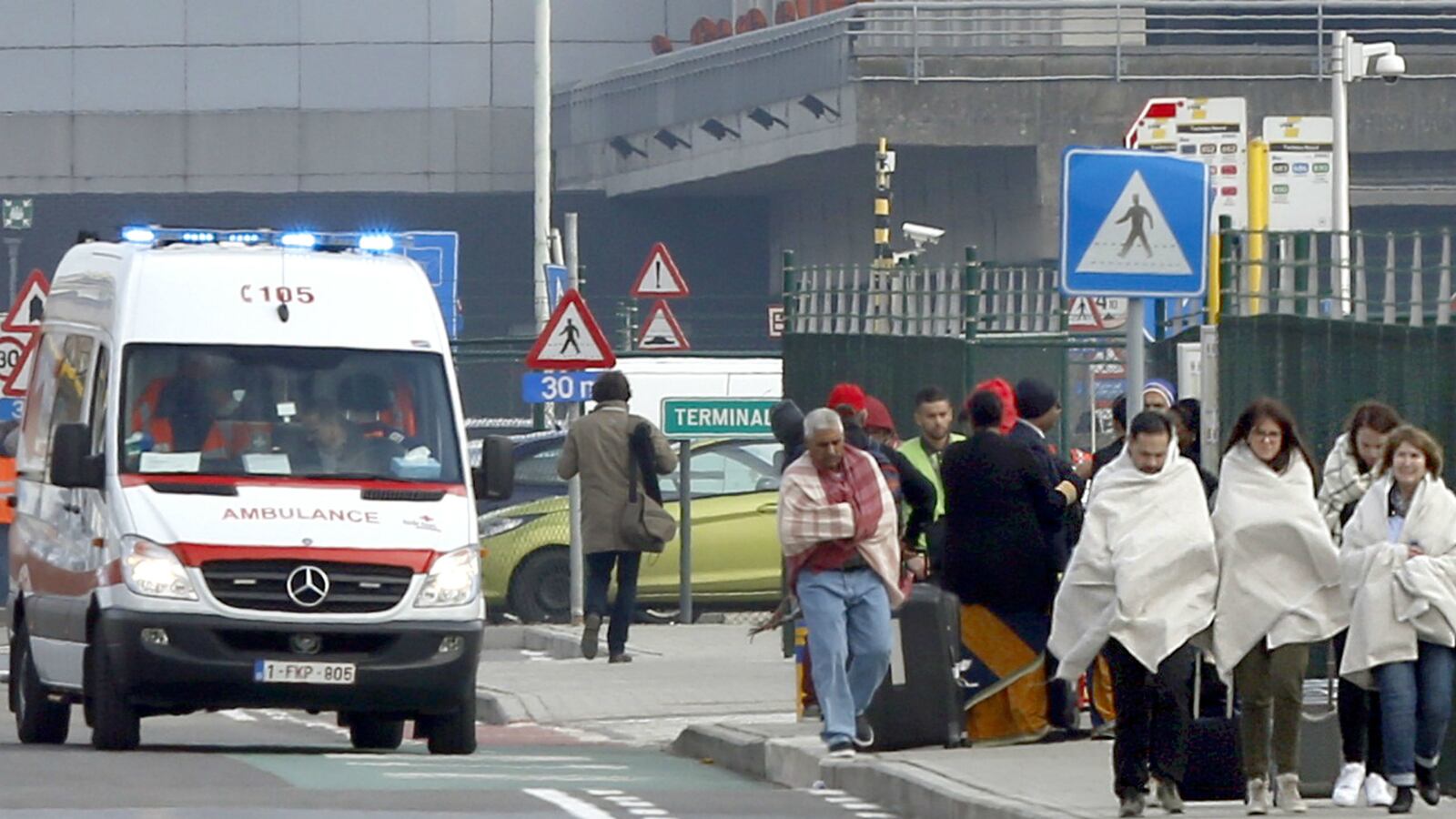 cheats/2016/03/22/3-mormon-missionaries-injured-in-belgium/160322-airport-mormon-cheat_t014rn