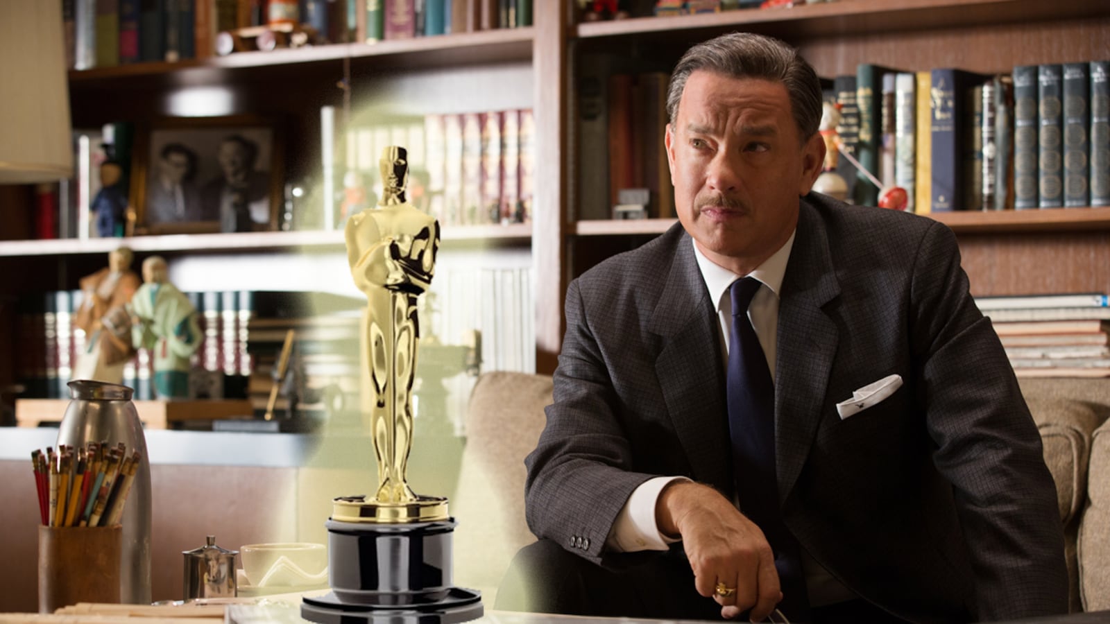 articles/2013/12/12/saving-mr-banks-is-this-oscar-season-s-breath-of-fresh-air/131211-fallon-saving-mr-banks-tease-new_efomvi