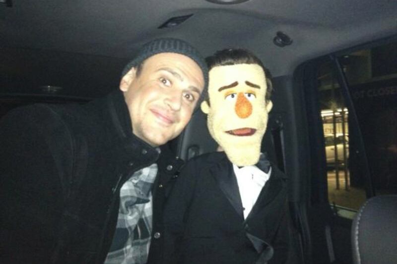 galleries/2011/11/20/rob-pattinson-regis-philbin-and-more-celebrity-twitter-pictures-photos/celeb-twit-pics-gal-segal_rmuk5e