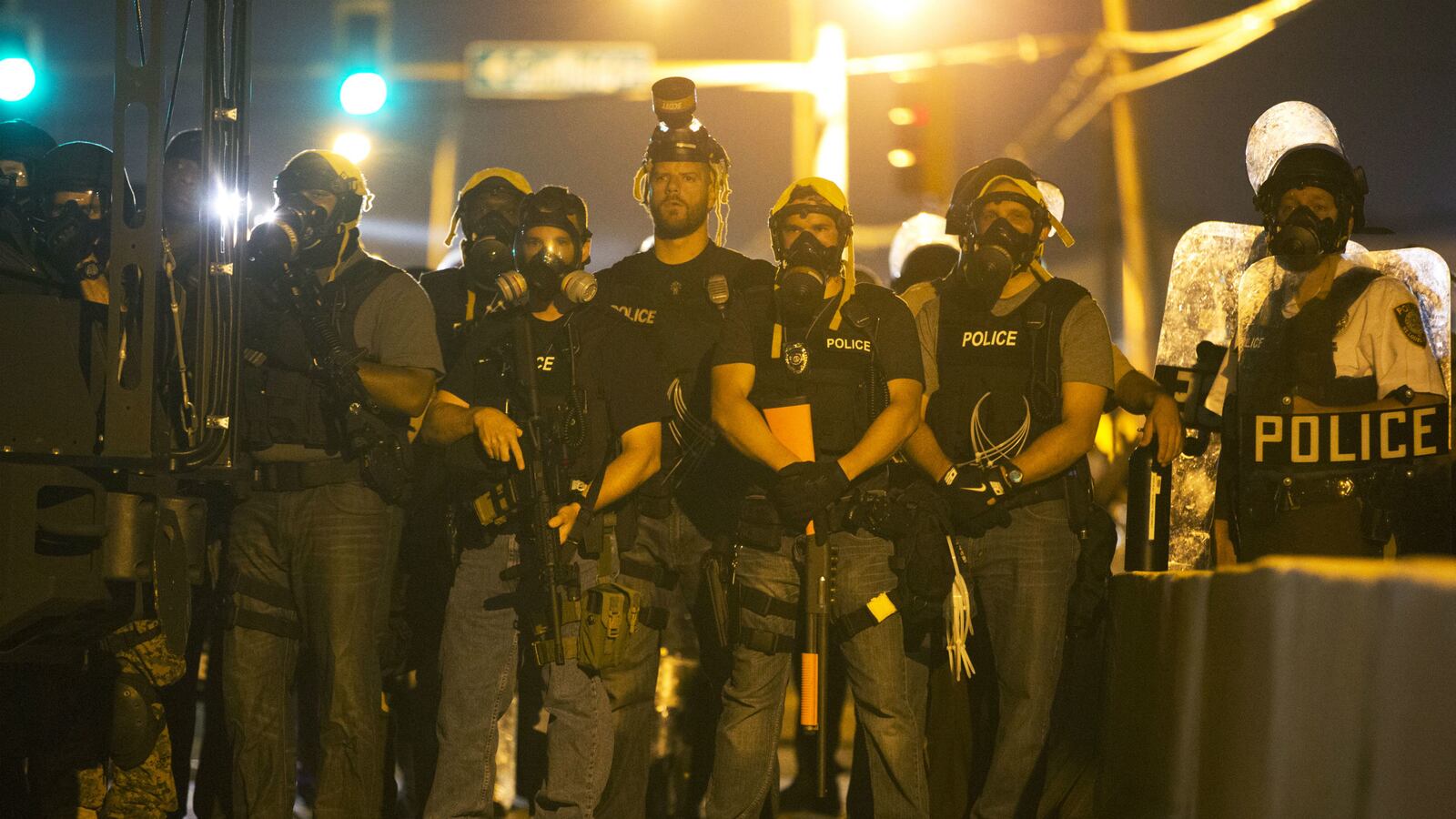 cheats/2014/08/13/chaos-swat-team-fills-ferguson-streets/140813-fergusoncrackdown-cheat_bb1ltk