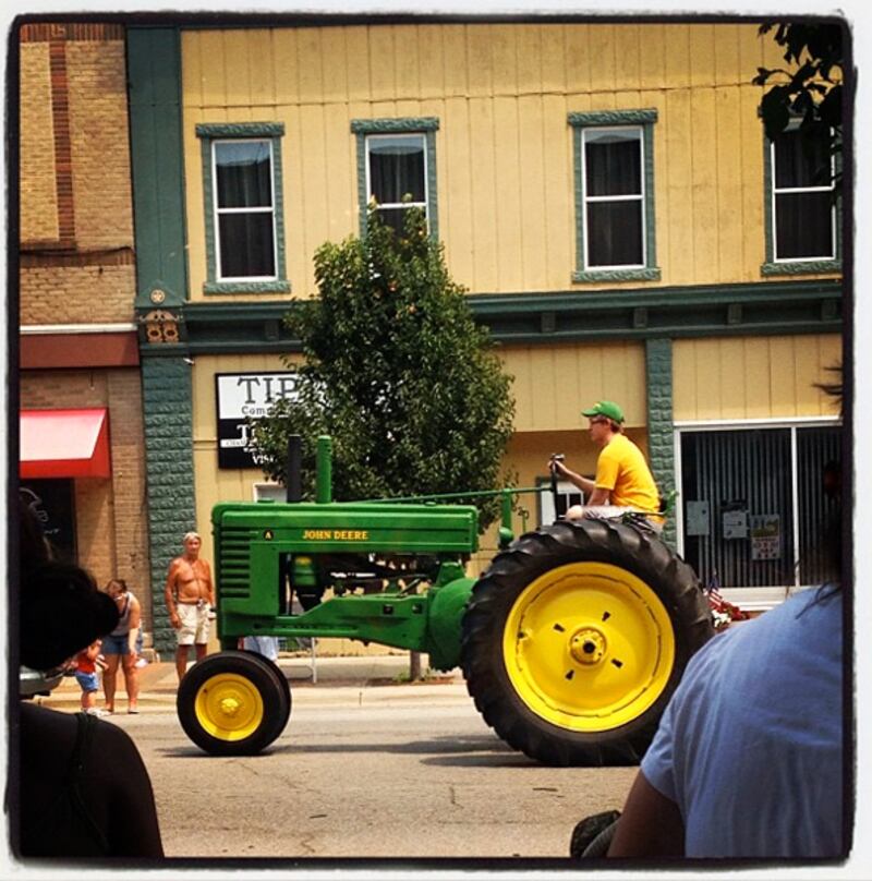 galleries/2012/07/05/lebron-james-snoop-dogg-hugh-hefner-and-other-celebs-celebrate-4th-of-july/july-fourth-celeb-instagrams-tisdale_xbzho6