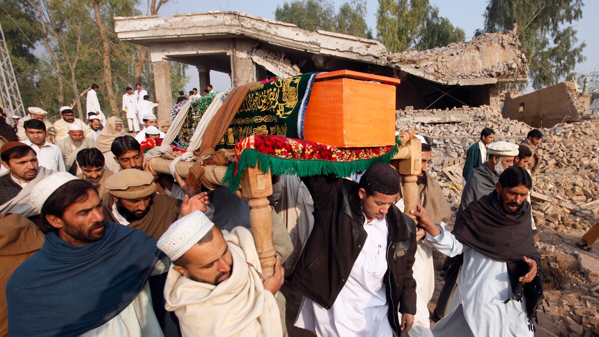 cheats/2016/04/26/al-qaeda-killed-bangladesh-gay-activist/160426-pakistan-death-cheat_nedemq