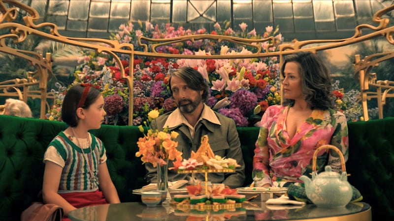 Sophie Sloan, Mads Mikkelsen, and Sigourney Weaver in Dust Bunny.