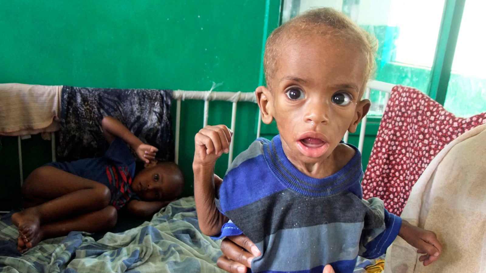 cheats/2011/08/08/u-s-to-give-somalia-100m/somalia-children-famine-cheat_rk1elh