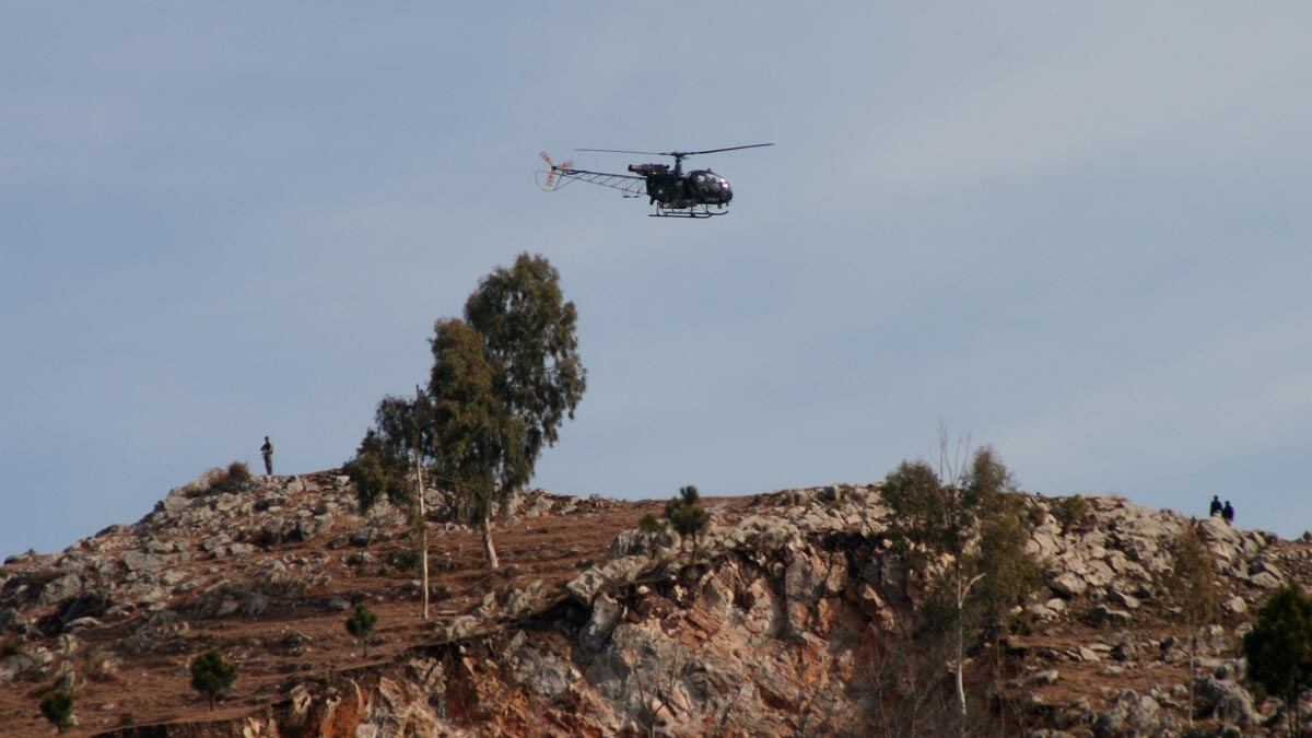 cheats/2012/01/27/rockets-fired-near-bin-laden-compound/pakistan-rockets-fired-near-bin-laden-compound-cheat_ctjhf5