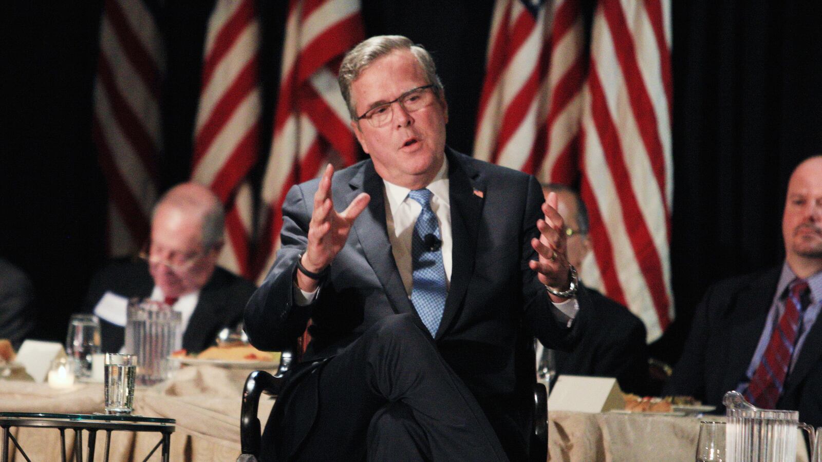 cheats/2014/10/30/jeb-bush-son-doesn-t-know/141030-jeb-bush-cheat_wdq97f