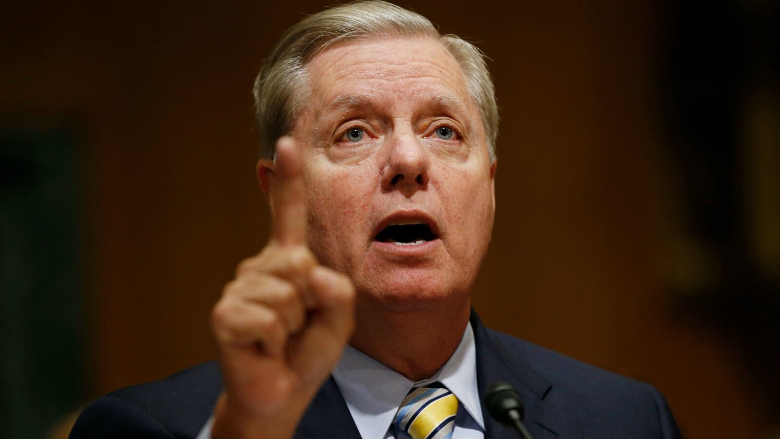 170925-lindsey-graham-mccain-trump-cheat_ylslli