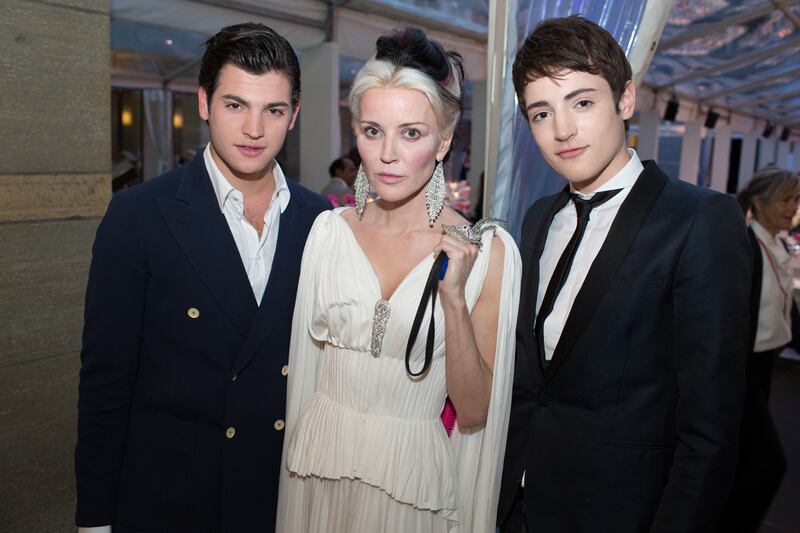 galleries/2013/06/12/the-daily-beast-credit-suisse-s-art-basel-2013-dinner-honoring-theaster-gates-photos/130613-Theaster-Gates-20_mvdbos