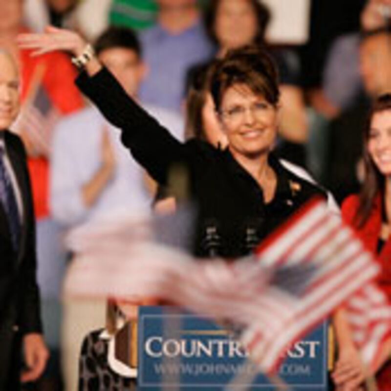 articles/2009/08/28/sarah-palin-day-one/sarah-palin-day-one-1_dkjmkd
