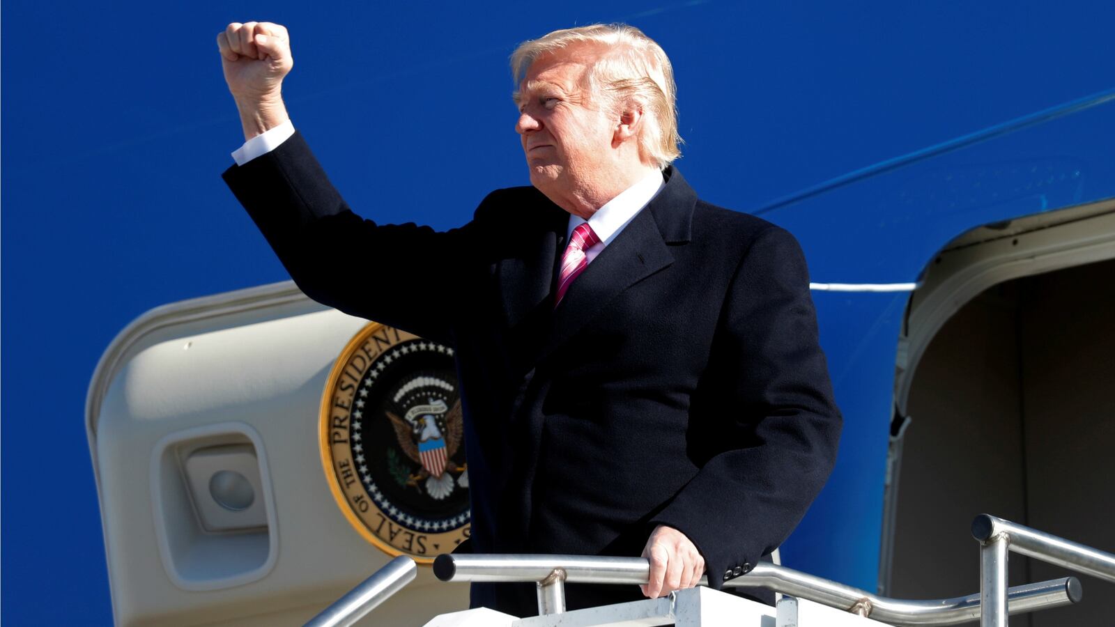 171210-trump-accusers-demand-investigation-cheat_rr5fwd