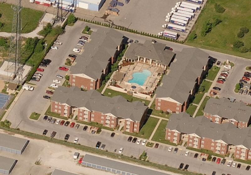 galleries/2011/05/25/joplin-mo-before-and-after-the-storm/joplin-before-after---apartments-before_jwsg9b