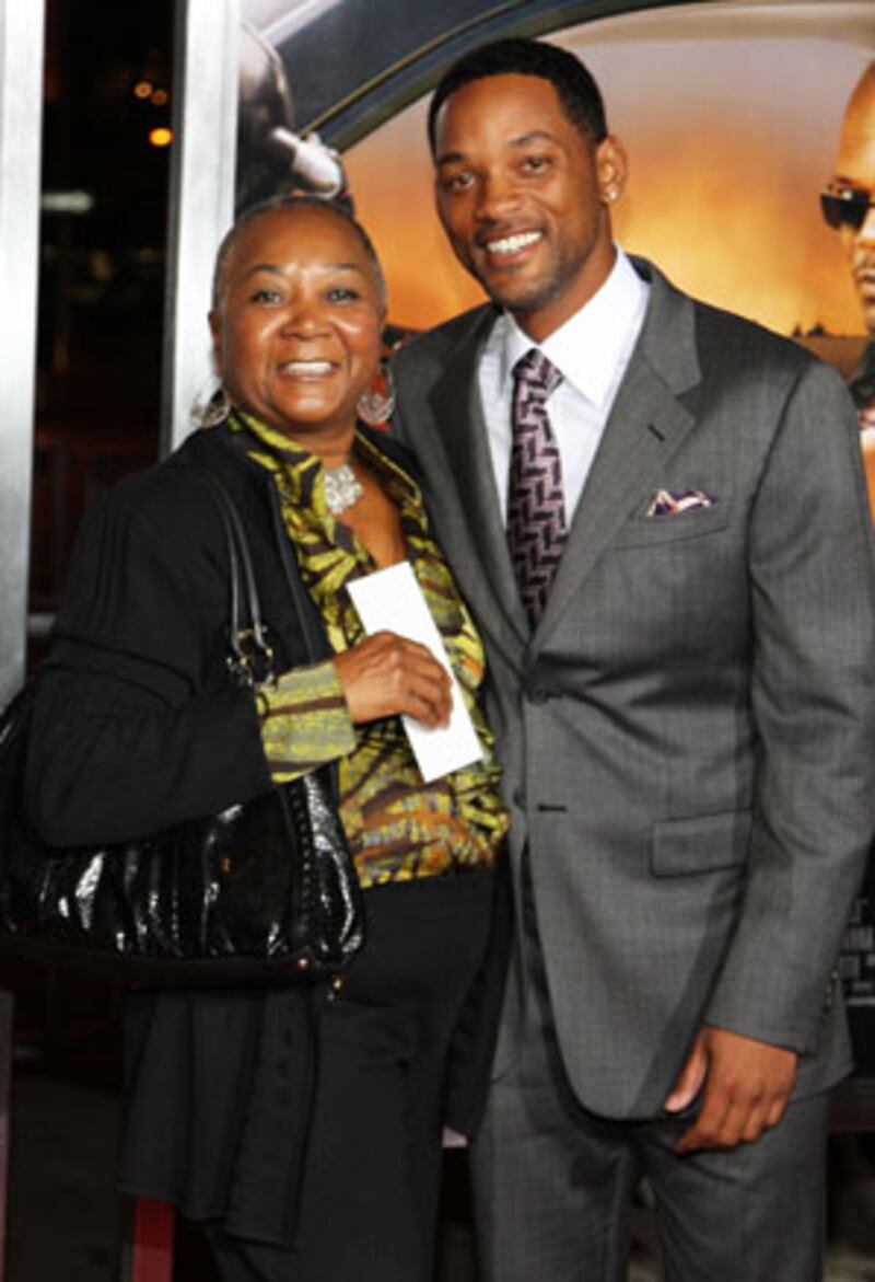 galleries/2010/05/06/celebrity-momma-s-boys/mamas-boys---smith_xkzzgc