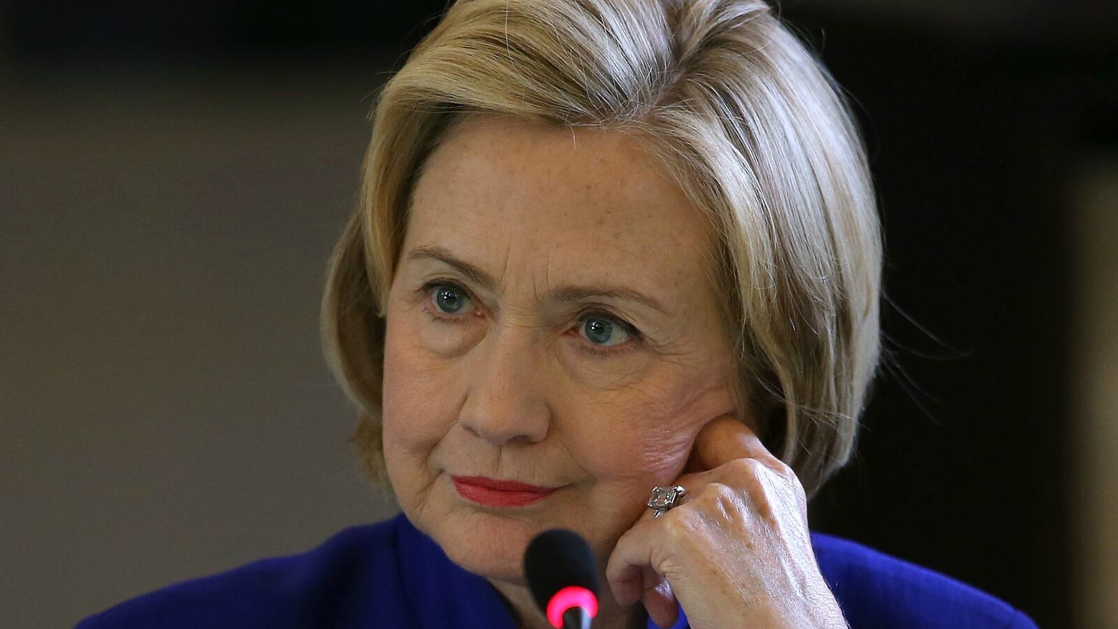 cheats/2014/08/15/germany-intercepted-hillary-clinton-call/140815-germany-hillary-cheat_th3dr4