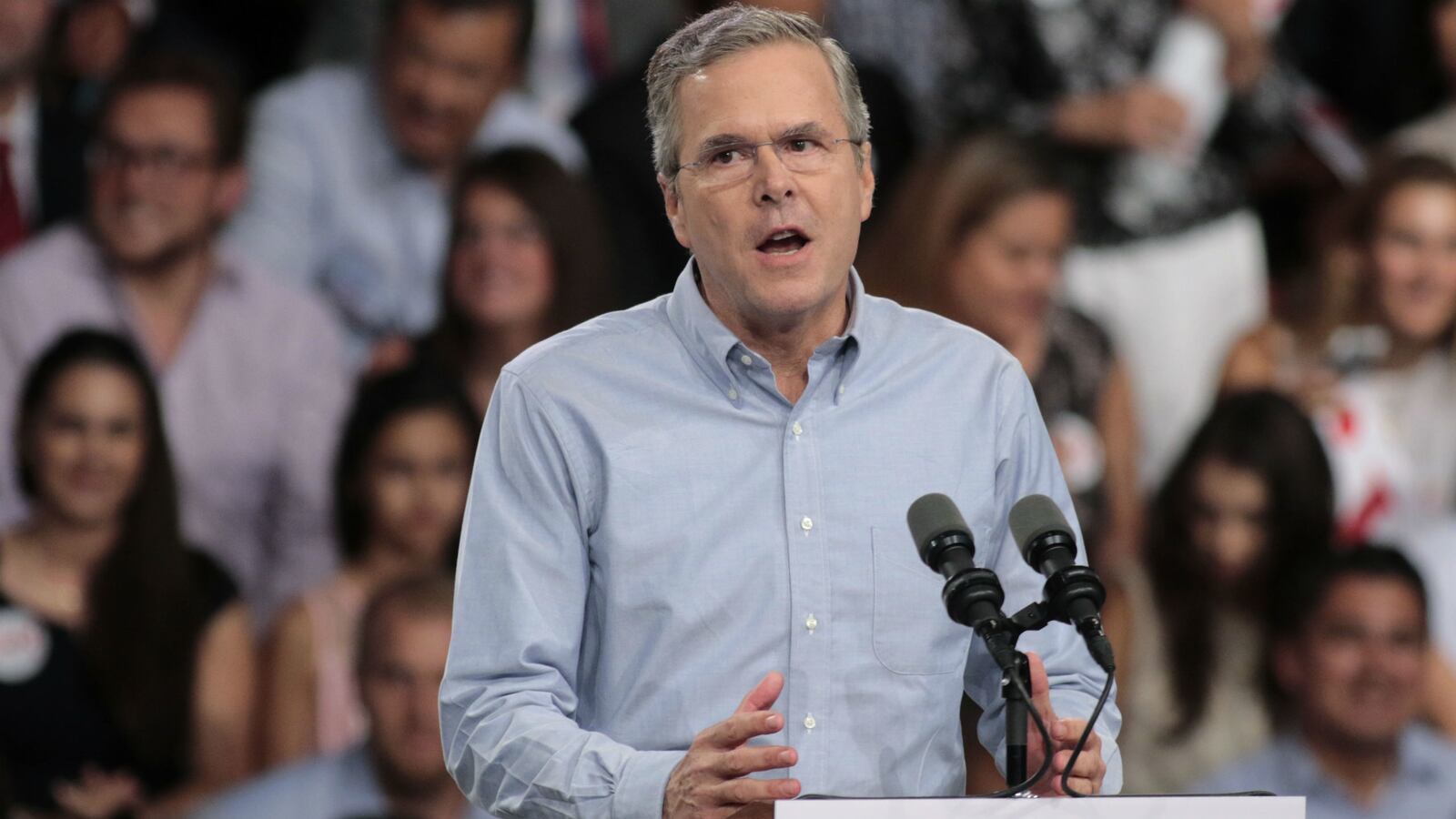 cheats/2015/06/15/jeb-goes-off-script-on-immigration/150615-jeb-cheat_hbm1rt