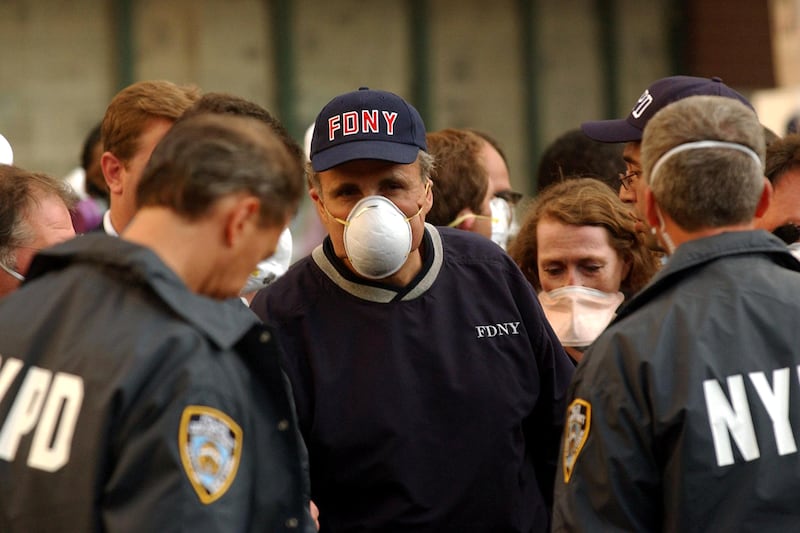 articles/2011/09/11/new-york-police-and-fire-departments-communication-problem/giuliani-9-11-barrett_gpezdk