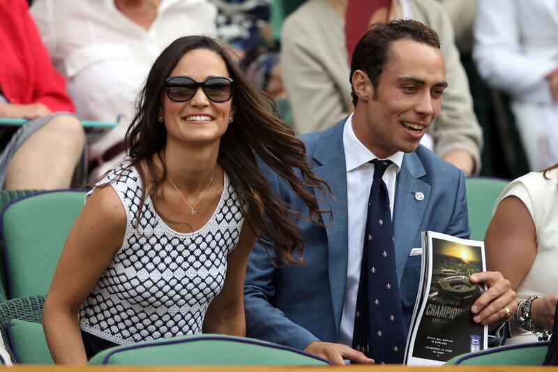 articles/2012/06/28/pippa-middleton-and-brother-james-hit-the-tennis/pippa-middleton-tennis-1_hm0z95