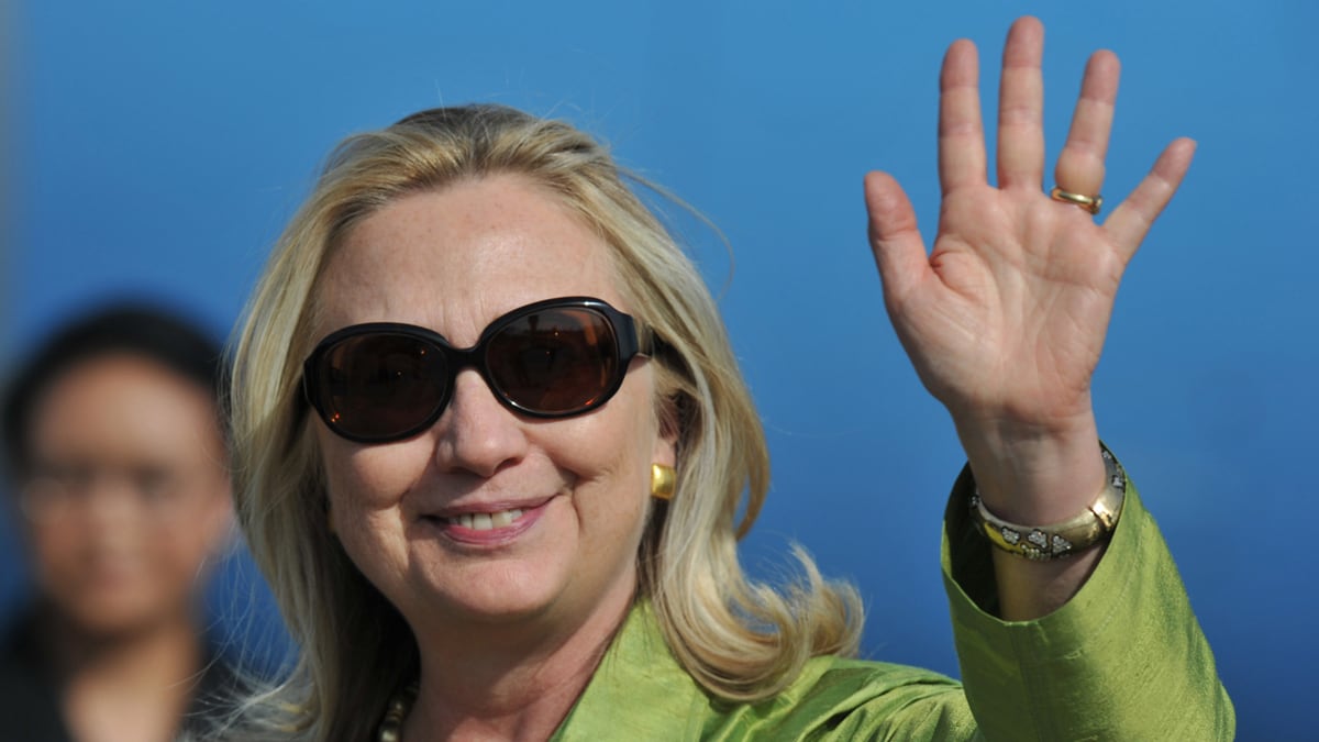 cheats/2011/11/21/douglas-schoen-patrick-caddell-hilary-should-run-against-obama/hillary-clinton-plans-trip-myanmar-cheat_espuz2