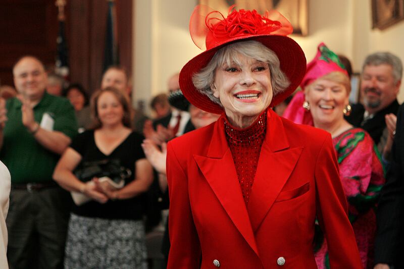 galleries/2013/02/11/older-than-pope-benedict-still-going-strong-betty-white-more-photos/130211-older-than-pope-05_zmtp8r