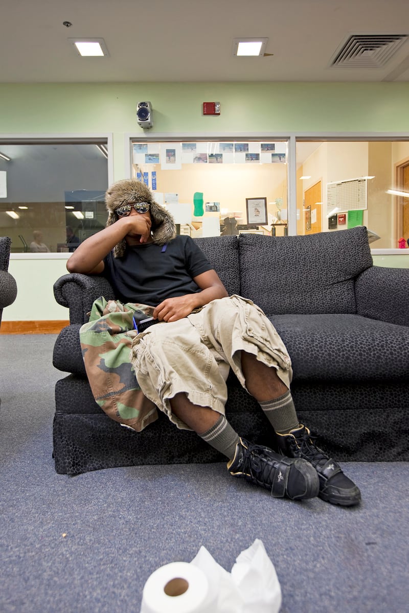 galleries/2012/10/21/a-look-inside-juvenile-in-justice-by-richard-ross-photos/juvenile-injustice-5_sm3u3n