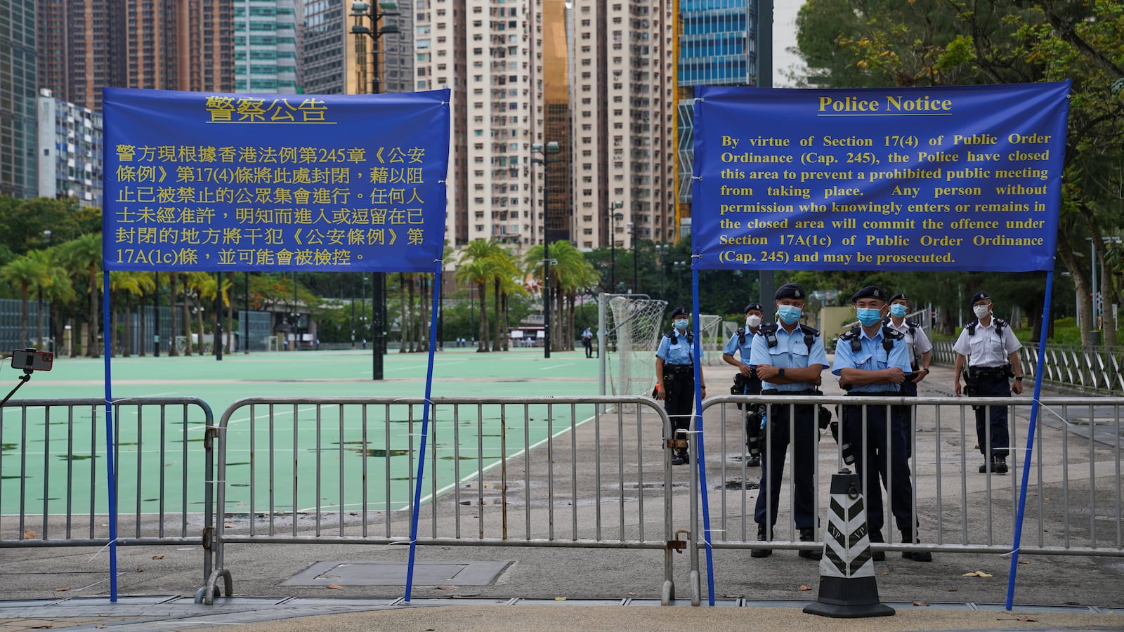 2021-06-04T075239Z_484980991_RC2JTN9A7CS5_RTRMADP_3_CHINA-TIANANMEN-HONGKONG_ve22g6