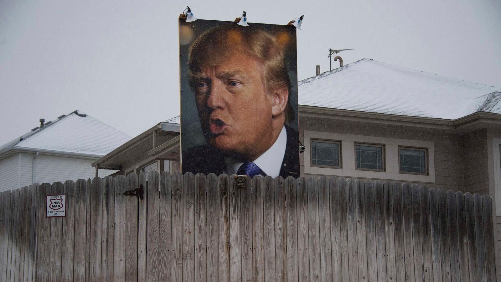 articles/2016/02/02/this-backyard-is-a-trump-pilgrimage-site/160202-sayed-trump-sign-video_gdpajg