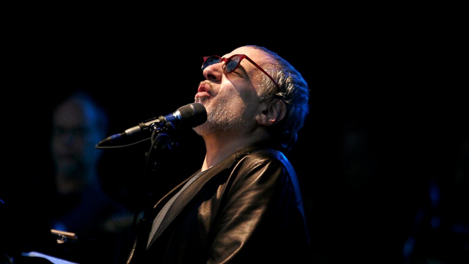 cheats/2016/01/25/steely-dan-singer-assault-charge-dropped/160105-cheat-fagen_jdqare