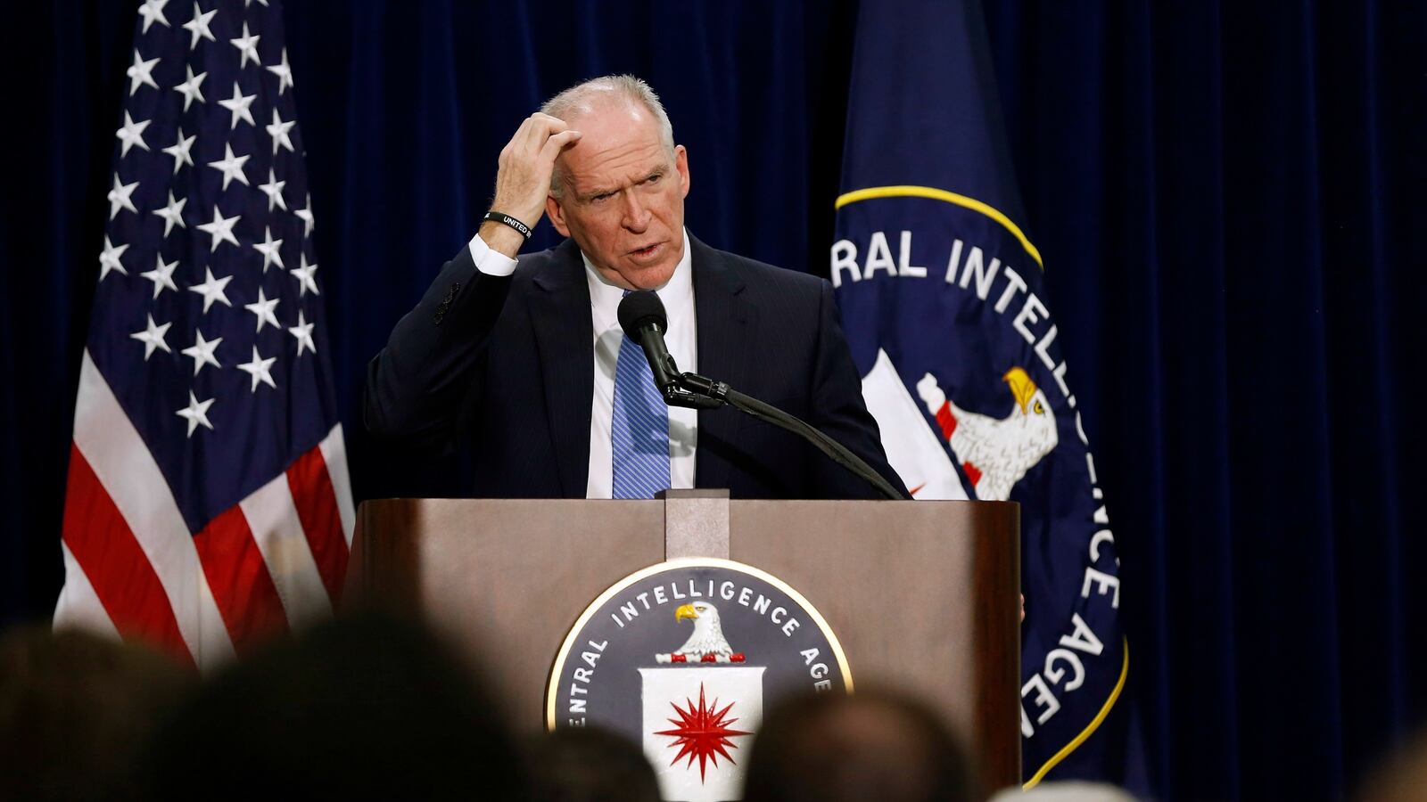 cheats/2015/10/19/fbi-investigating-alleged-hacks-of-cia-director/151019-cia-cheat_acajry