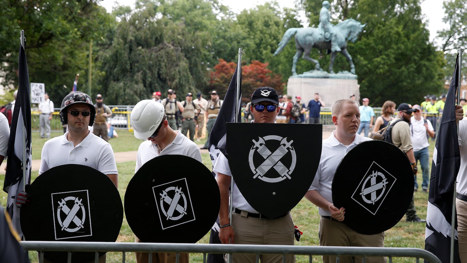 2017-08-12T000000Z_1878144538_RC1D65D473B0_RTRMADP_3_VIRGINIA-PROTESTS_rrdbr5