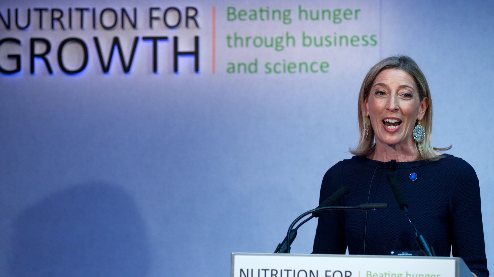 cheats/2014/11/27/american-wife-of-british-financier-gets-record-337m-pay-out/141127-hohn-cheat_nmrian