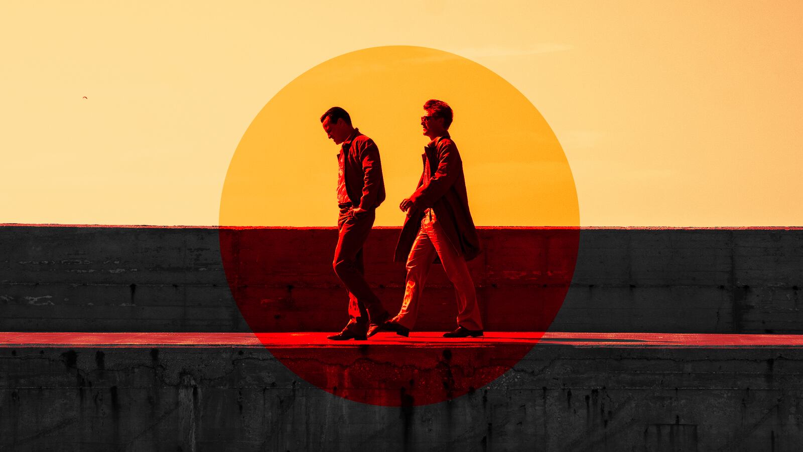 Andrew Scott as Tom Ripley and Johnny Flynn as Dickie Greenleaf in Ripley.