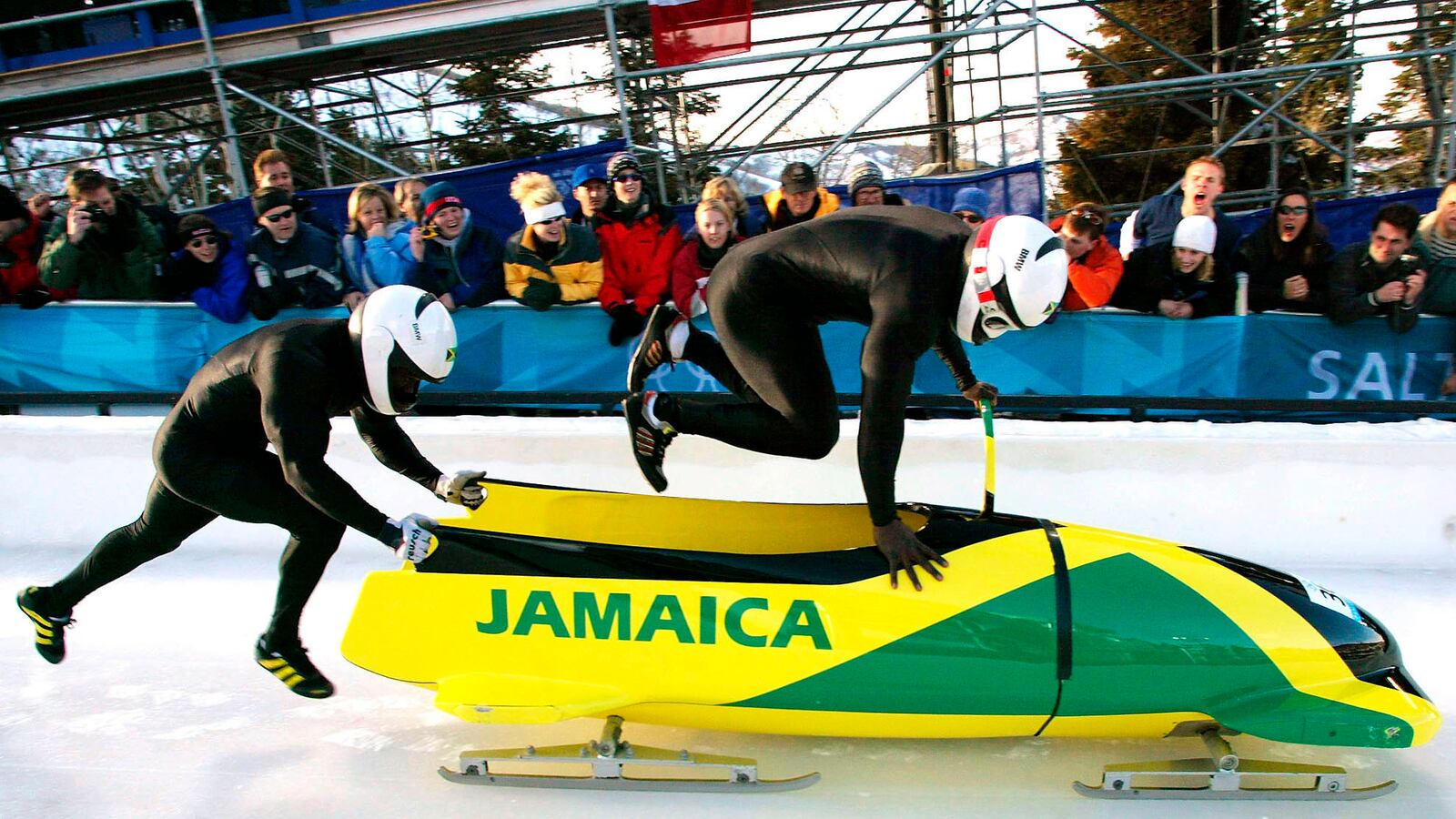 cheats/2014/01/19/jamaican-bobsled-makes-the-cut/140119-jamaica-bobsled-cheat_gqxlr6