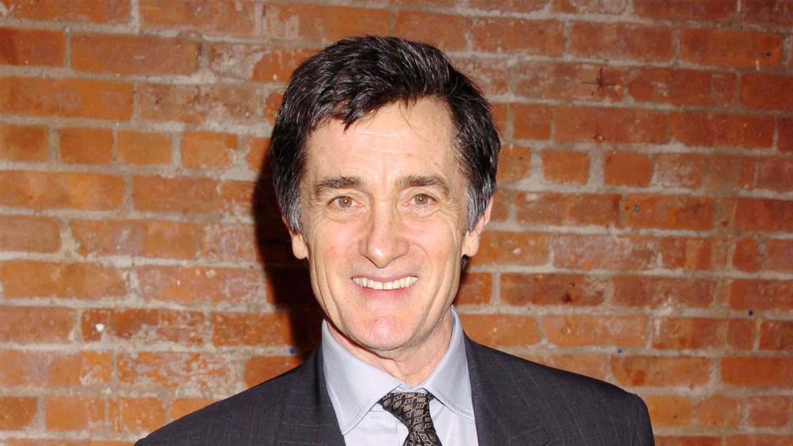 articles/2015/07/11/roger-rees-the-west-wing-s-lord-john-marbury-dies-at-71/150711-mckie-roger-rees-tease_jptmxr