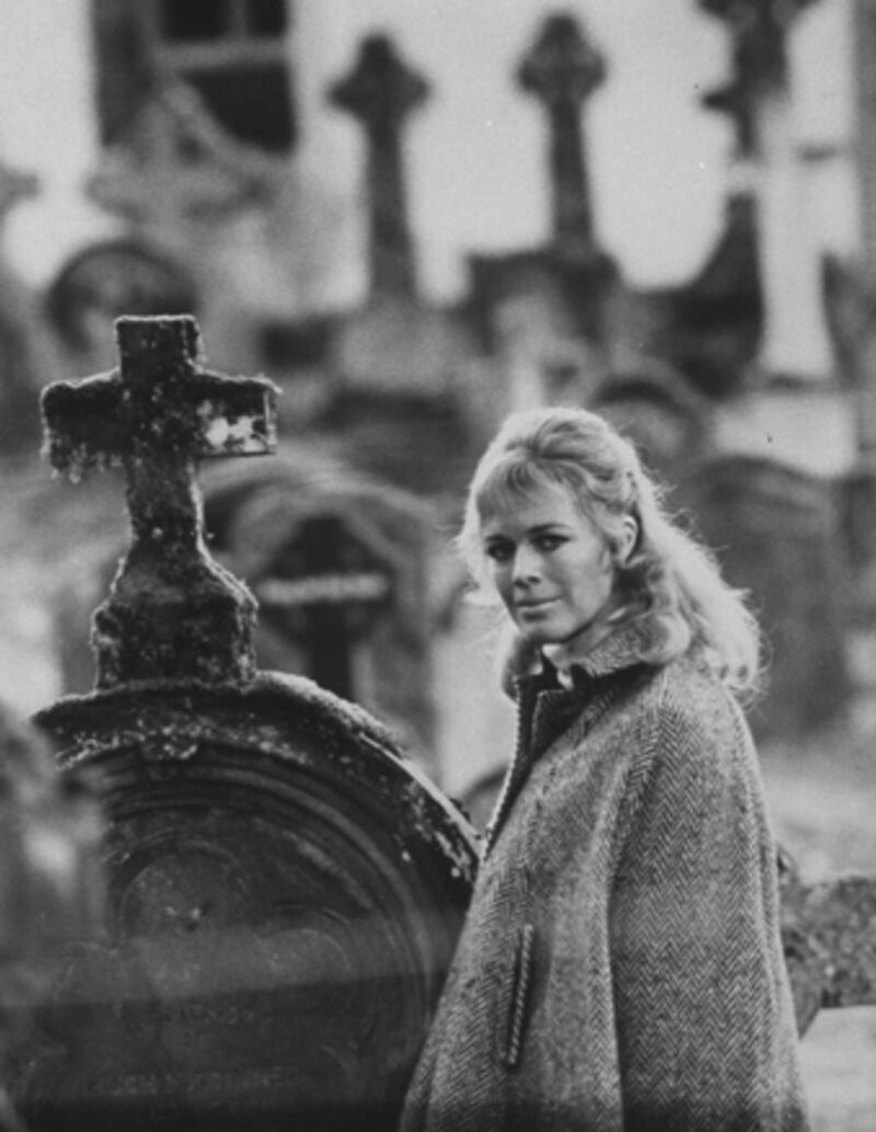 galleries/2010/11/03/antonia-fraser-and-harold-pinter-a-literary-love-story/antonia-fraser-3_gxhkhp