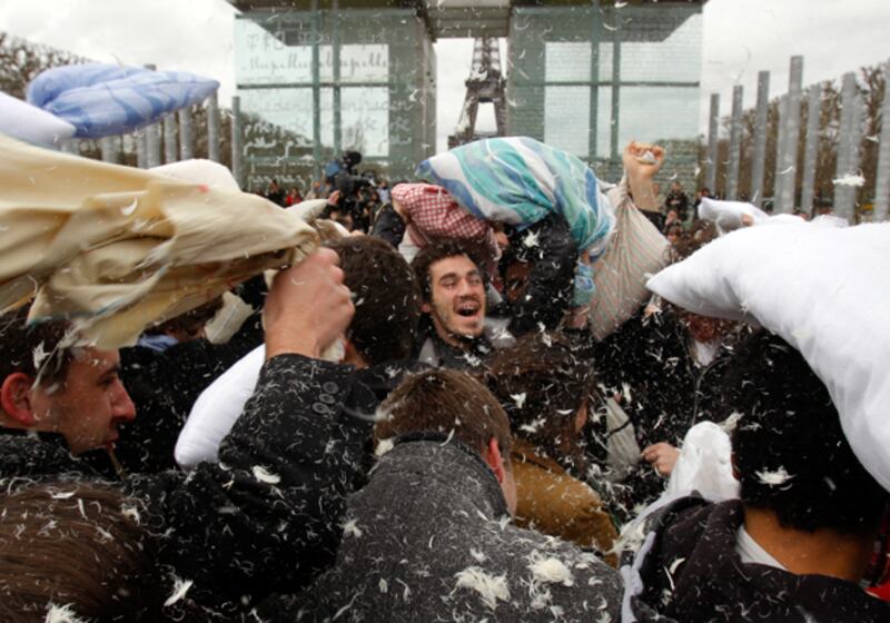 galleries/2010/10/02/google-blacklist/google-blacklist---dirty-pillows_tpigjr