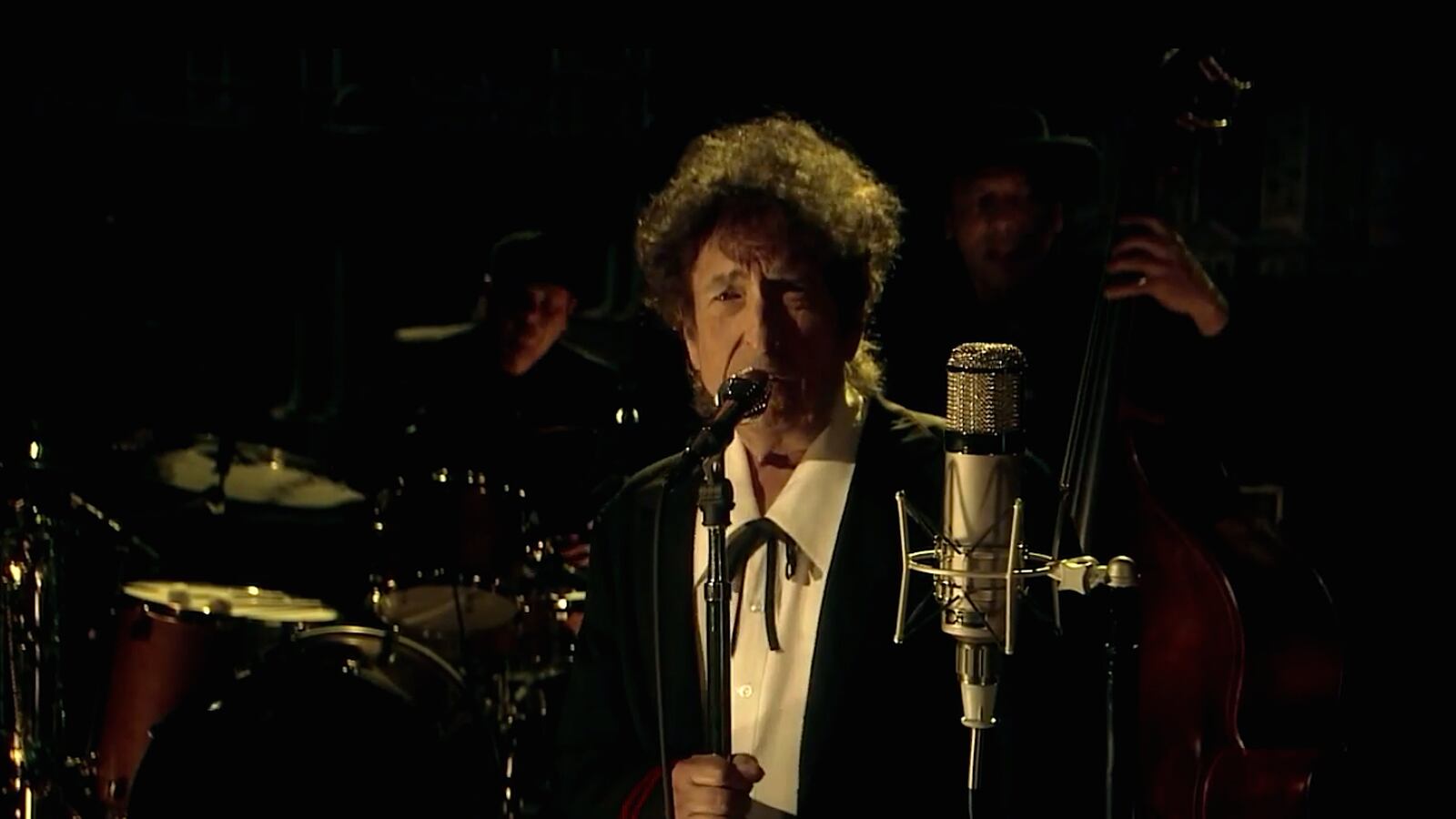 cheats/2015/05/20/bob-dylan-sings-farewell-to-letterman/150520-bob-dylan-letterman-cheat_vxjf5g