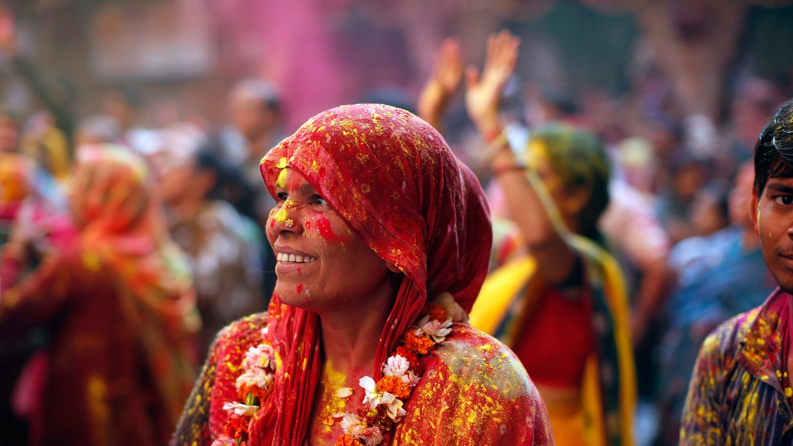 galleries/2014/03/15/an-explosion-of-color-at-holi-2014-photos/140313-holi-festival7_sjamti