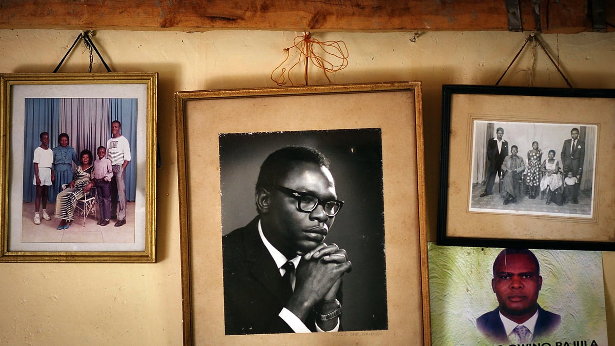 articles/2011/07/09/barack-obama-s-father-s-tragic-life-excerpt-from-the-other-barack/the-other-barack-jacobs_zsw6n3