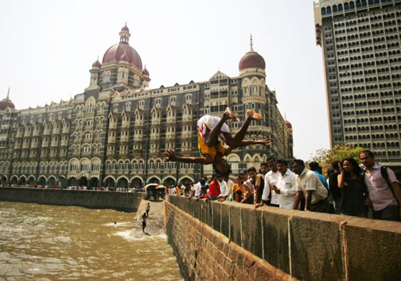 galleries/2009/11/23/mumbai-one-year-later/mumbai-11_depgrd