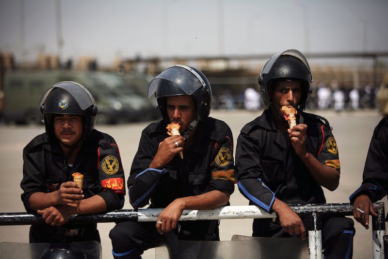 galleries/2012/12/23/2012-in-review-the-year-in-photos/yip-egypt_hpytld