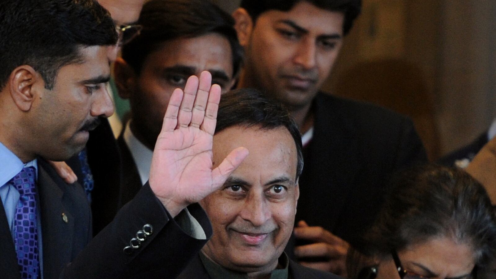 cheats/2012/06/12/pakistan-panel-haqqani-not-loyal/pakistani-ambassador-memo-cheat_c4a31e