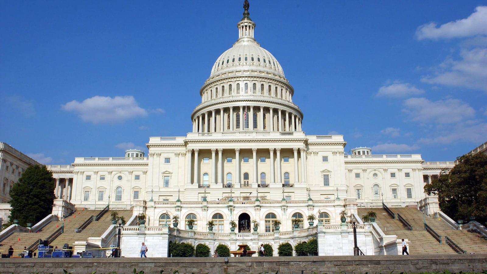 010621-capitol-evac-cheat_luav4z