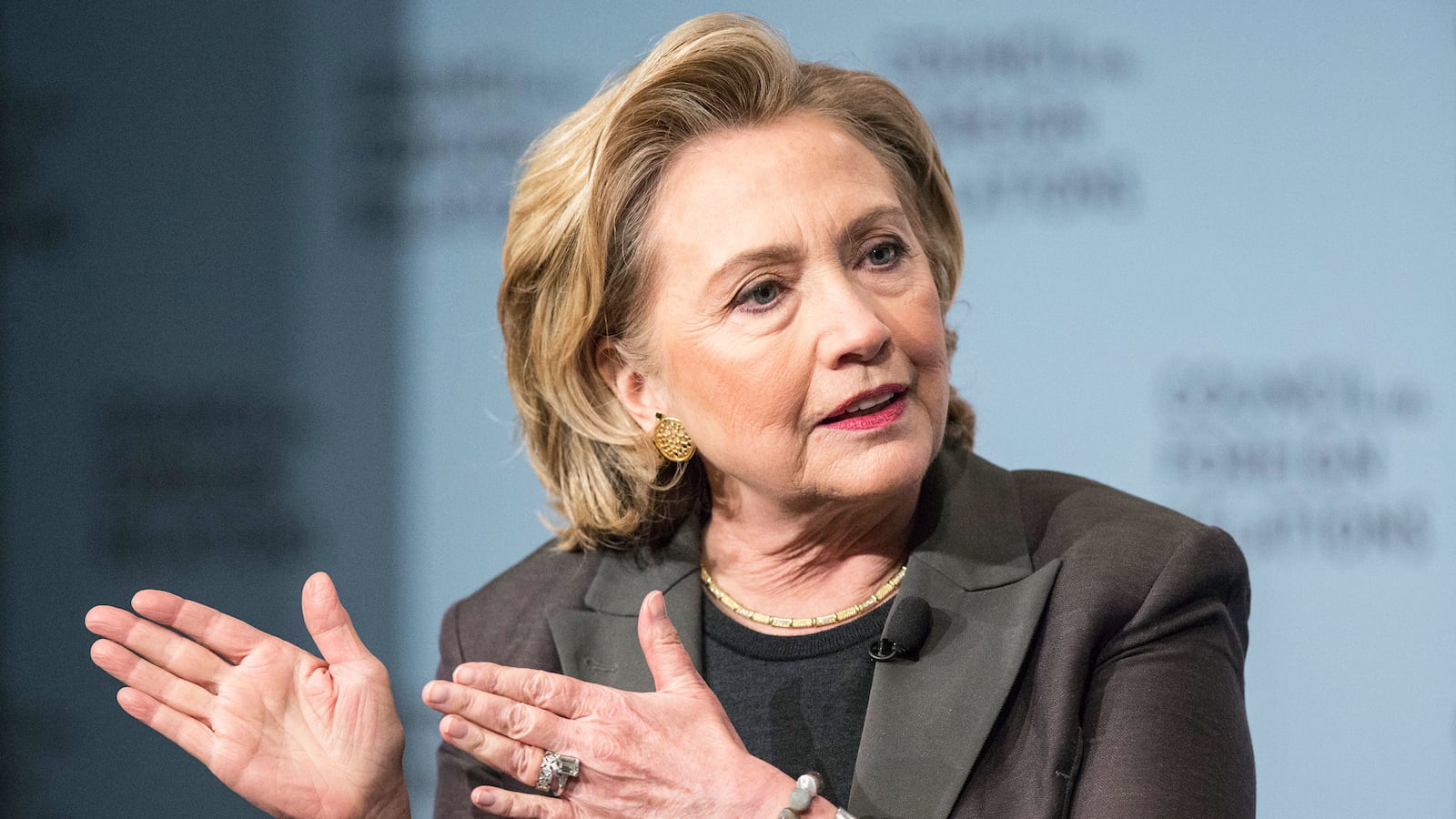 articles/2015/03/18/does-hillary-still-like-lethal-injections/150125-cavadias-hillary-clinton-lethal-injection-tease_psh06t