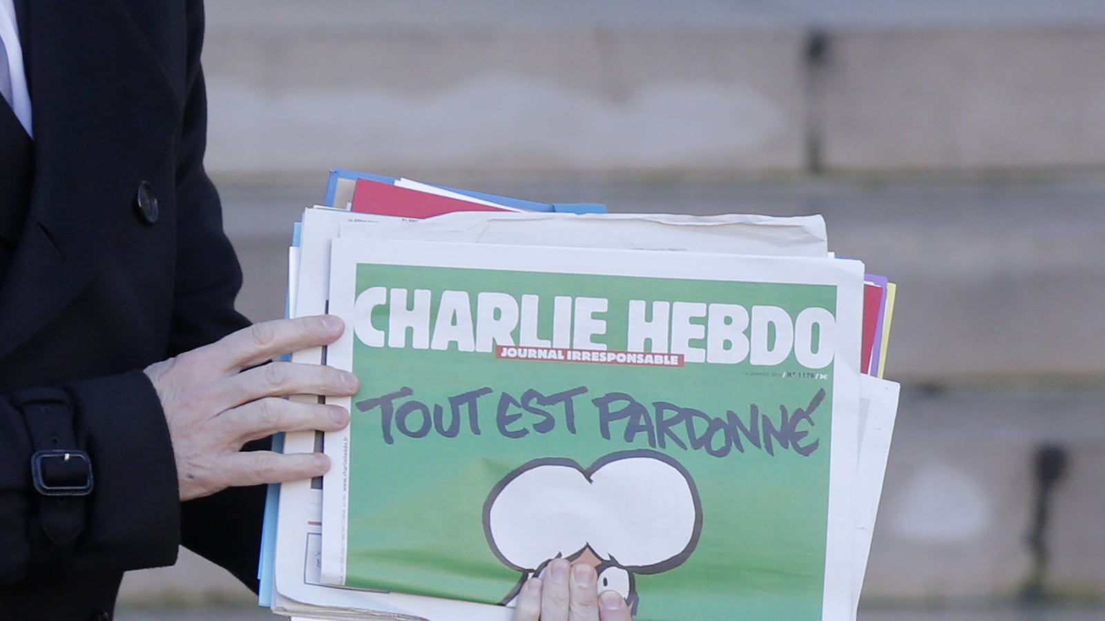 articles/2015/05/18/charlie-hebdo-slammed-as-hypocrites-over-staff-dispute/150518-france-charlie-hebdo-tease_uxwhrs
