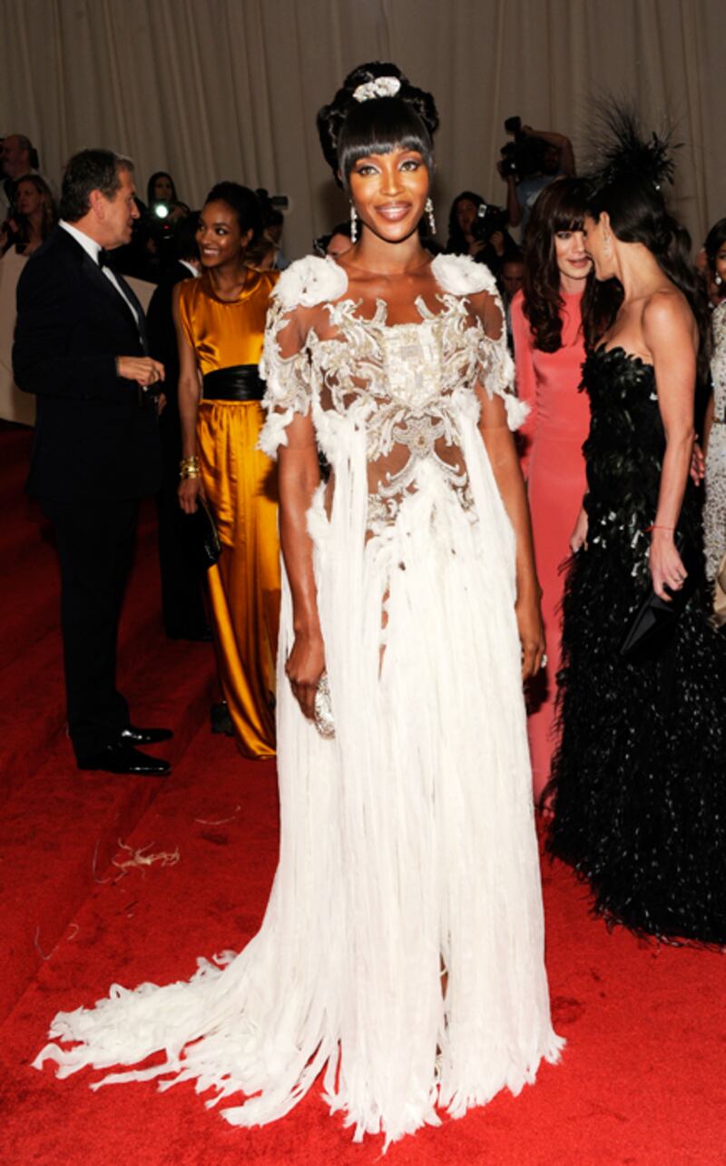 galleries/2011/05/02/met-costume-gala/met-costume-gala---campbell_xeha0m