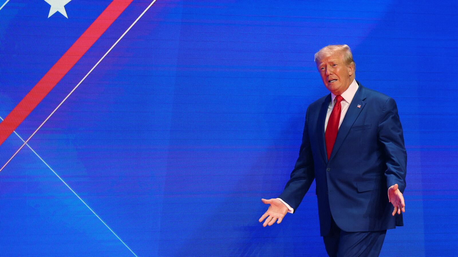 2022-08-06T235124Z_2123917407_RC2BRV98OJN4_RTRMADP_3_USA-ELECTION-CPAC_qggrac